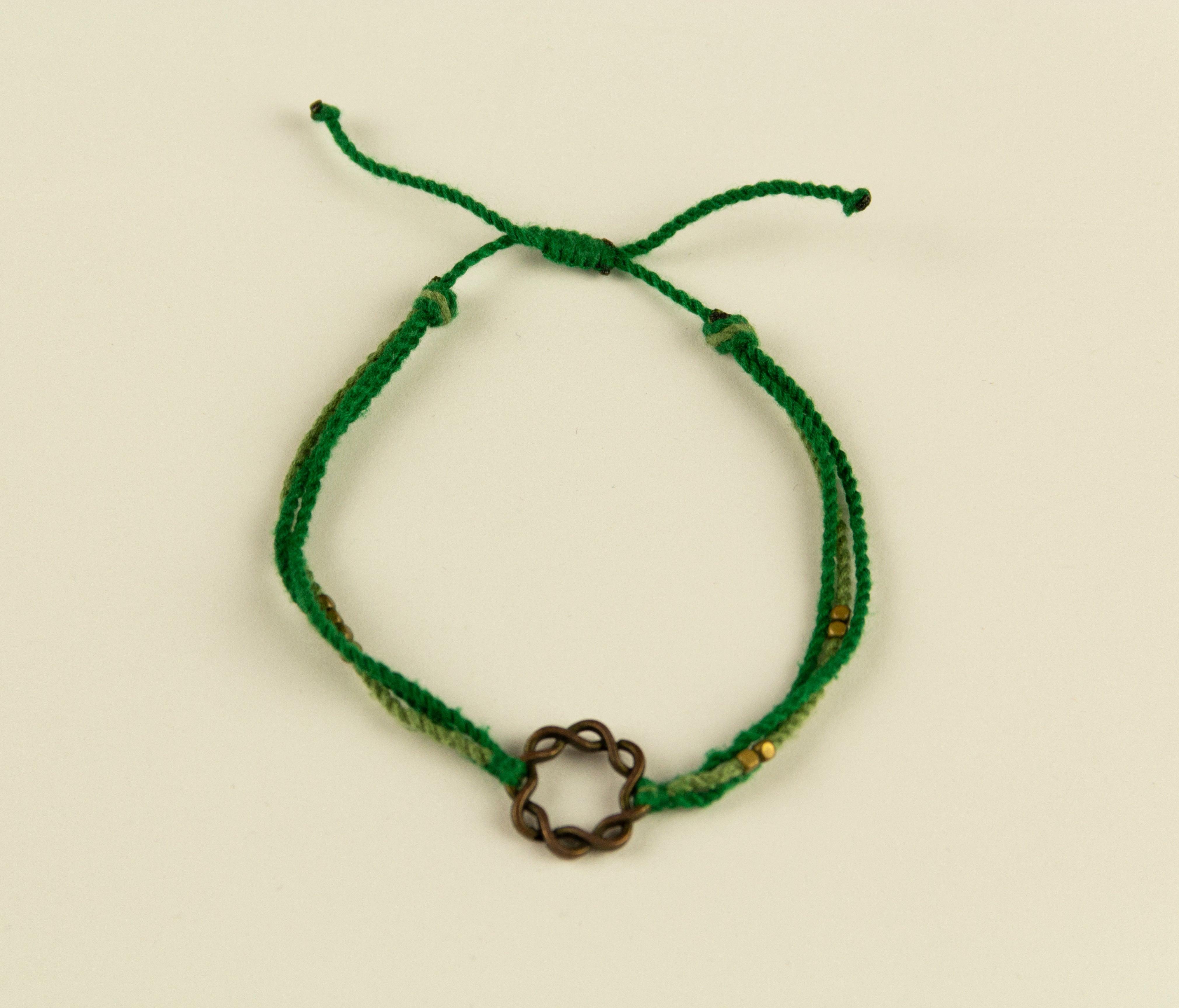 Green Bracelet with Antique Brass - Meraki Store